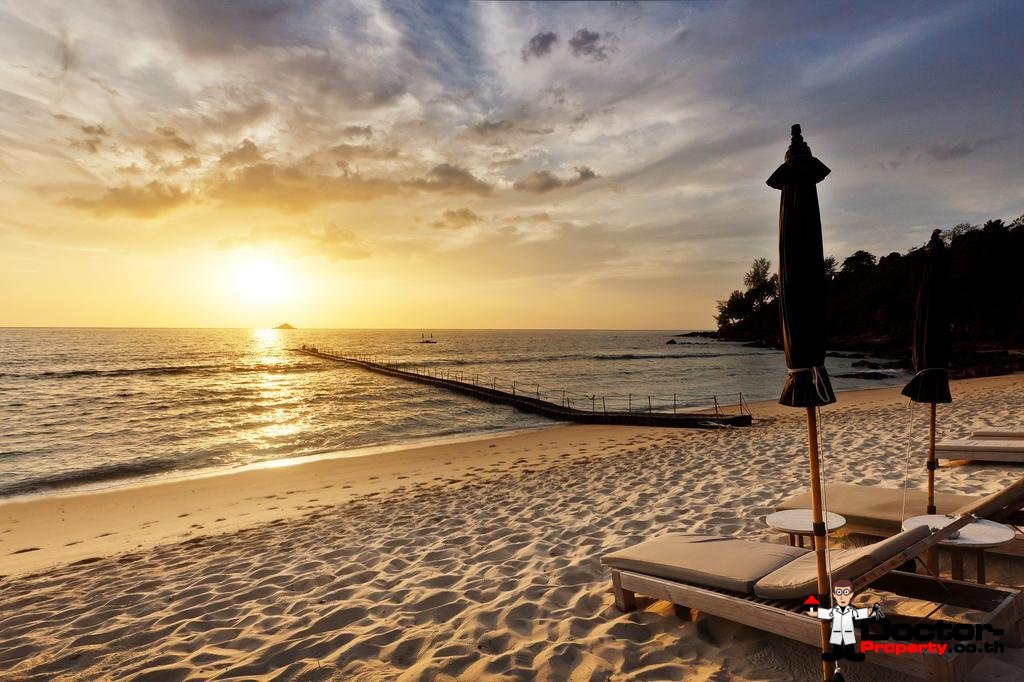 6 Bedroom Unique Ocean Front Pool Trisara Villa - Layan Beach - Phuket - for sale